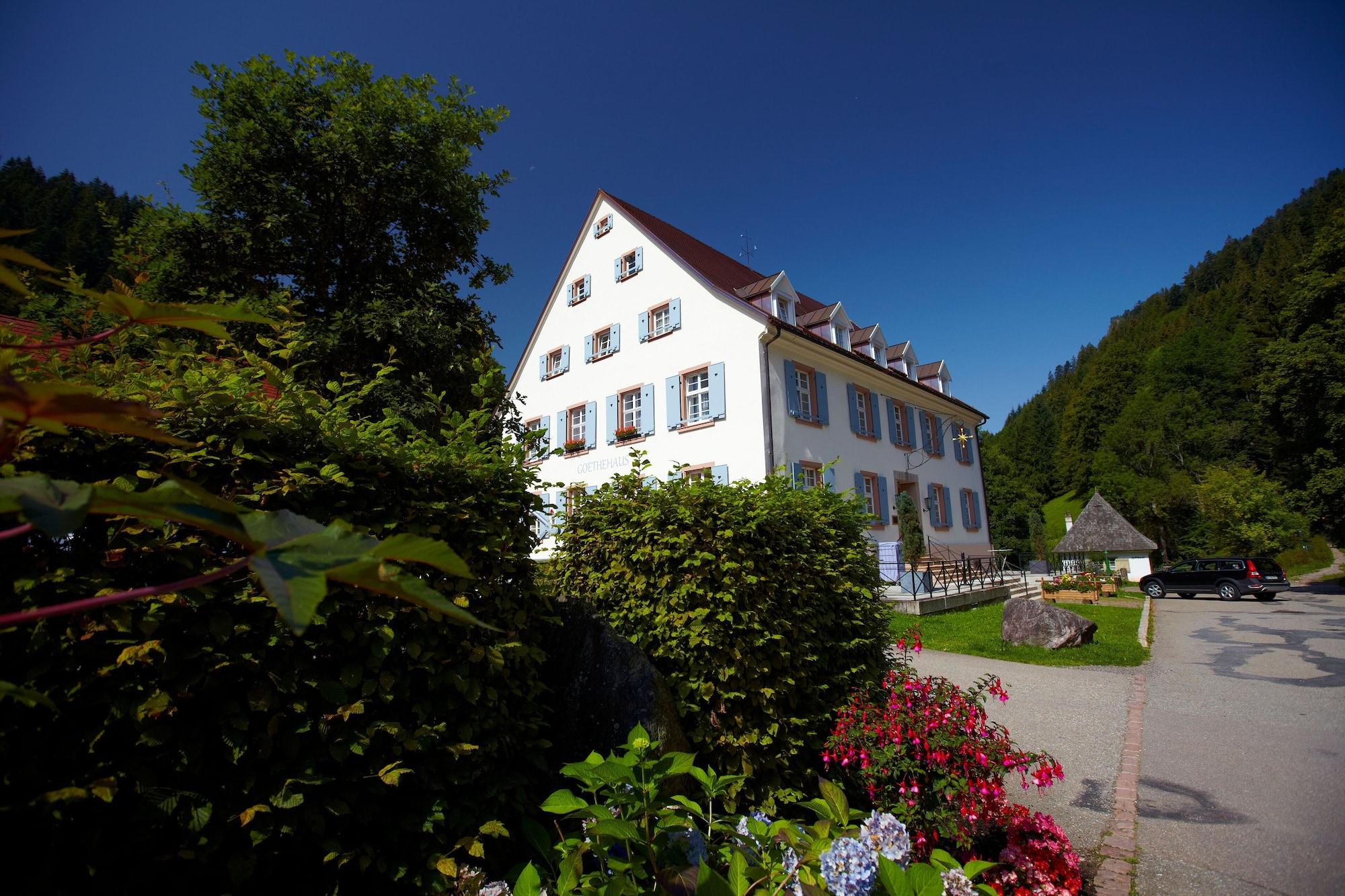 Hotel Hofgut Sternen - Ravennaschlucht Breitnau Exterior photo